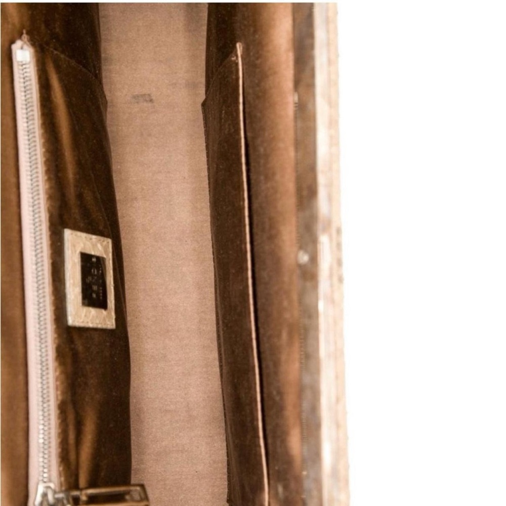 Fendi Vintage beige Python structured Clutch - image 4